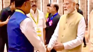 PM ने CM का हाथ थाम कर ऐसा क्‍या कह दिया कि नायूड और स्‍टालिन भी मुस्कराने लगे, देखिए वीडियो