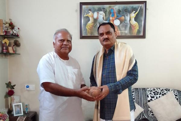 CG News विद्युत अभियंता कल्याण संघ ने किया इंजीनियर विलास सवडे को सम्‍मानित