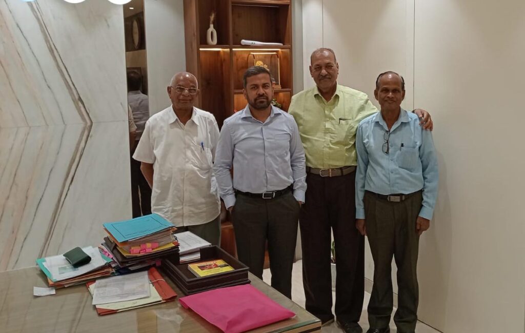 Bijli चेयरमैन डॉ. रोहित यादव को न्योाता: कर्मचारी संगठनों के प्रतिनिधिमंडल ने की मुलाकात