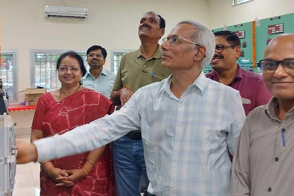 CSPTCL बिजली कंपनी की बड़ी उपलब्धि: प्रकृति को बिना नुकसान पहुंचाए कर दिया 142 गावों को रौशन