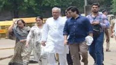 Chaitanya Baghel ईडी हिरासत में चैतन्‍य से मिले पूर्व सीएम: बेटी और बहू के साथ की मुलाकात, बघेल ने कहा...