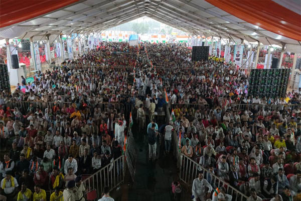 Congress मोदी सरकार को लेकर खड़गे ने कह दी बड़ी बात: रायपुर में बरसते पानी में हुई कांग्रेस की सभा