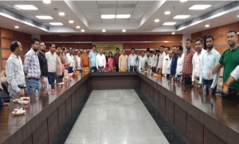 Agitation 22 अगस्‍त की हड़ताल को लेकर इंद्रावती में बैठक, संविदा कर्मचारी महासंघ ने जारी किया लेटर...