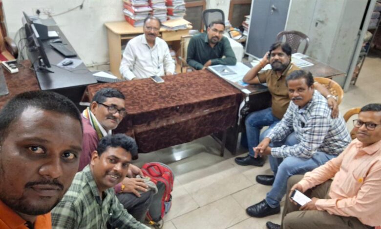 Mahasangh संविदा कर्मियों के नियमितीकरण की मांग: महासंघ ने किया आंदोलन का ऐलान