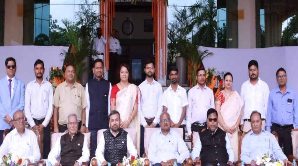 Power Company एमडी के आह्वान पर बिजली कर्मियों ने दिखाया जोश: 50 हजार का लक्ष्‍य था कर दिया 75 हजार