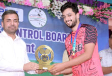Badminton Tournament ऑल इंडिया इलेक्ट्रिसिटी बैडमिंटन टूर्नामेंट का समापन: इस राज्य ने मारी बाजी, डॉ. रोहित यादव ने किया पुरस्कृ त