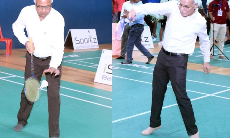 Badminton Tournament  रायपुर में शुरु हुआ इलेक्ट्रिसिटी शटल बैडमिंटन टूर्नामेंट: 10 राज्‍यों की टीमों के बीच मुकाबला