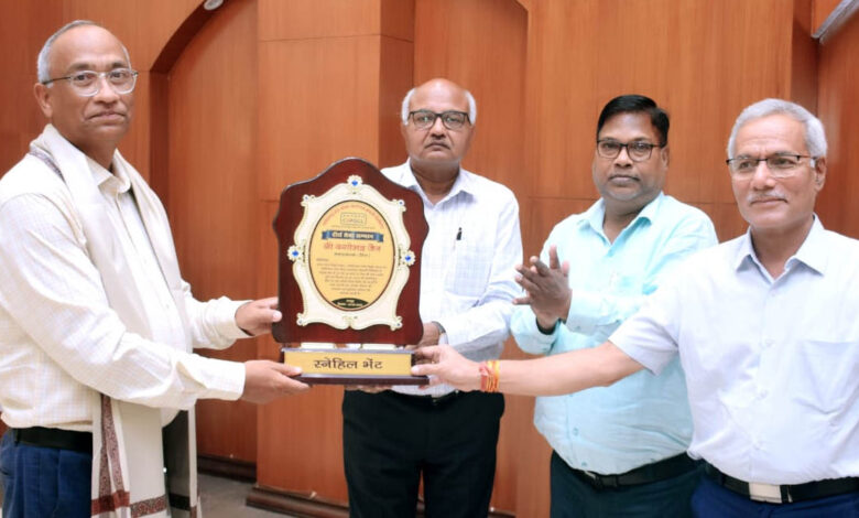 CSPC पावर कंपनी में सेवानिवृत्ति समारोह: जीएम यशोभद्र जैन समेत तीन कर्मियों को दी गई विदाई