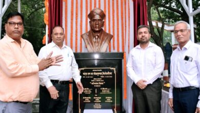 डॉ. विश्वेश्वरैया की प्रतिमा का अनावरण: चैयरमैन डॉ. रोहित यादव ने राष्ट्र निर्माण में इंजीनियरों भूमिका पर कहा...