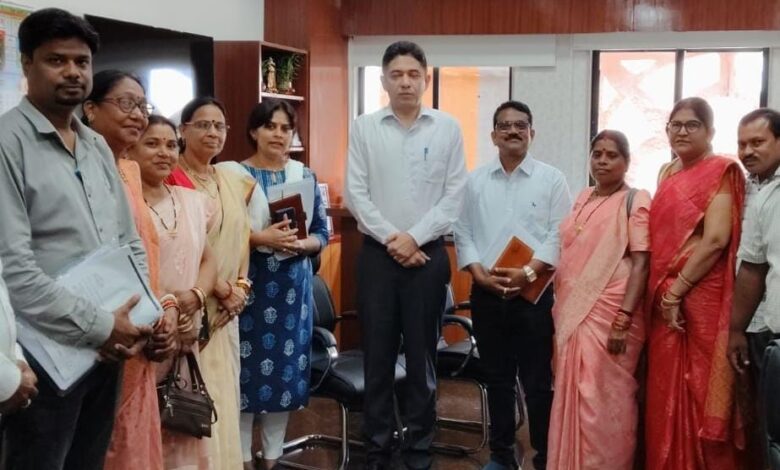 Mitanin बिग ब्रेकिंग मितानिनों की हड़ताल खत्म: स्वास्थ्य सचिव कटारिया से बातचीत के बाद किया आंदोलन स्थगित