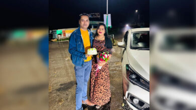 Chhattisgarh छत्तीसगढ़ में मंत्री के निज सहायक की पत्नी का सड़क पर बर्थडे सेलिब्रेशन, वायरल हुआ वीडियो