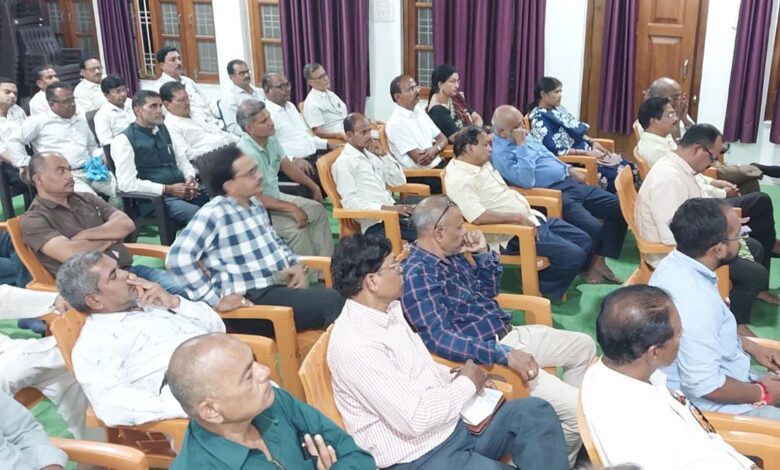 Ahikshak Sangh शिक्षक संघ का बैठक: राष्‍ट्रीय शिक्षा नीति 2020 के क्रियान्‍वयन समेत इन विषयों पर हुई चर्चा