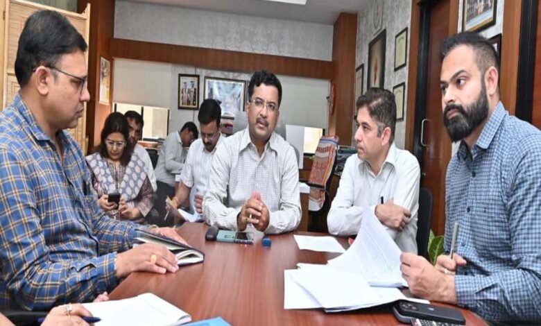 Sickle cell छत्तीयसगढ़ के आदिवासी क्षेत्रों में एम्सर के साथ मिलकर स्वािस्य्र् विभाग चलाएगा विशेष अभियान, डोर-टू-डोर होगी स्क्रीनिंग