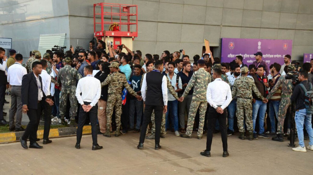 Cricket रायपुर पहुंची भारत-दक्षिण अफ्रीका की टीमें: कल स्टे,डियम में नेट प्रैक्टिस, बुधवार को मैच