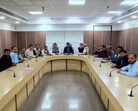 Support for the employees' federation's movement: The Chhattisgarh State Gazetted Officers' Association decided in its meeting to give full support to the strike.