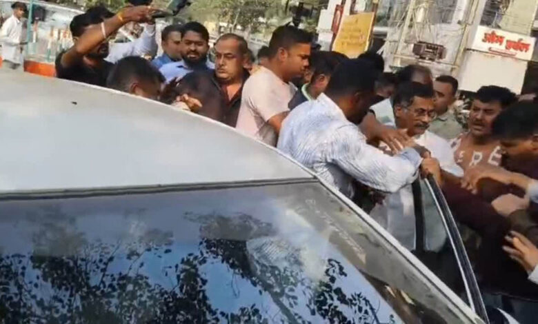 Amit Baghel 26 दिन से फरार अमित बघेल को थाना से 20 मीटर पर पहले पुलिस ने किया गिरफ्तार