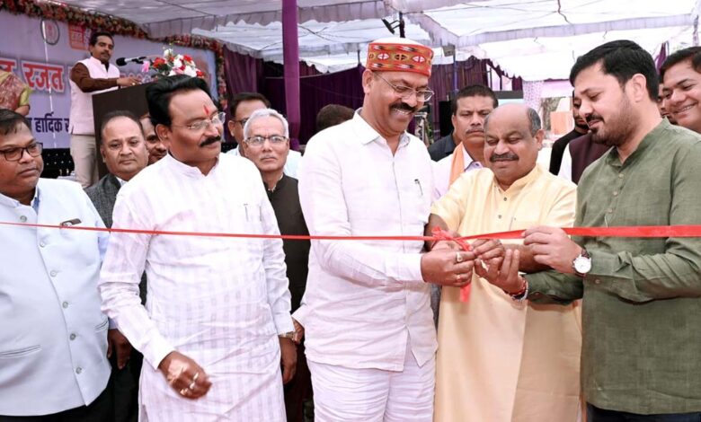 CSPDCL का रायपुर में बड़ा आयोजन, 3 विधायक और महापौर हुए शामिल: 33 उपभोक्‍ताओं का हुआ सम्‍मान   