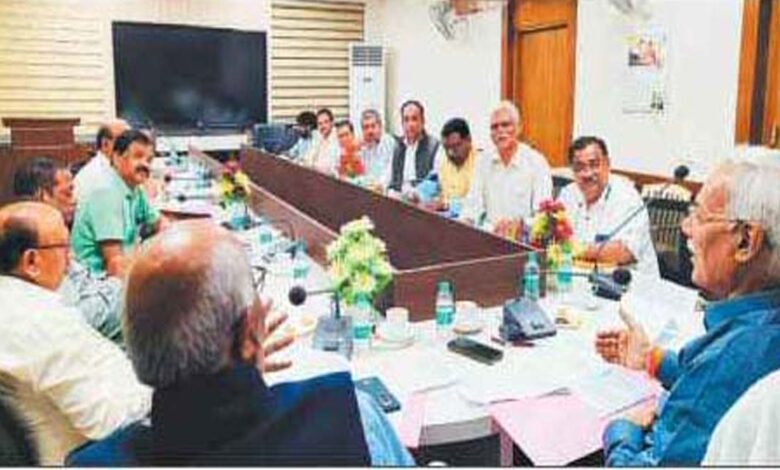 CSPTCL उच्‍च प्रबंधन को भेजा गया OPS बहाली का ड्राफ्ट: संविदा कर्मियों को मिलेगा अतिरिक्‍त वेतन, नई भर्ती की भी तैयारी