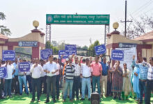 KVK के हड़ताल का तीसरा दिन: न समाधान मिला, न संवाद समस्याएं जस की तस