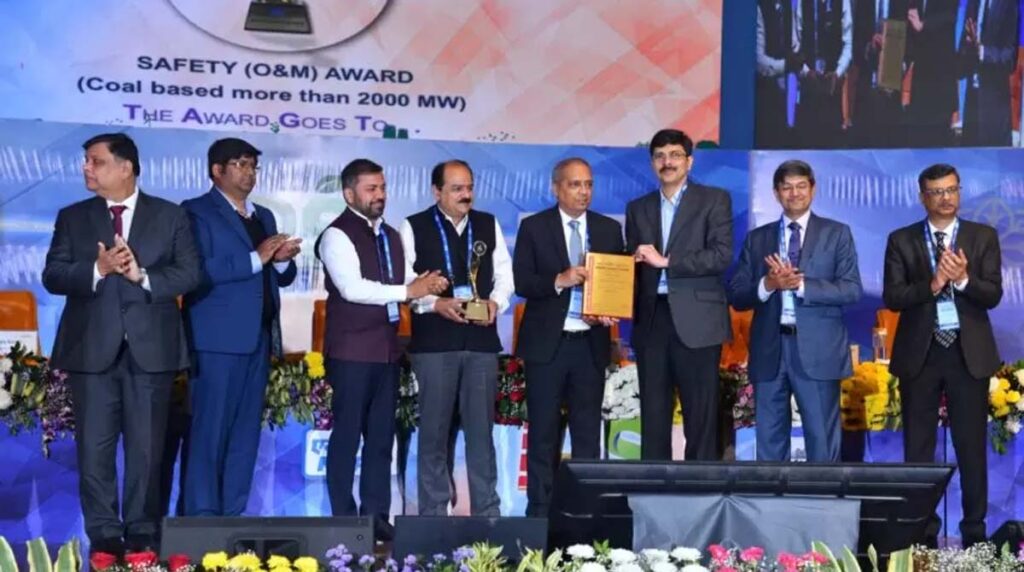 NTPC का तीन दिवसीय इंडियन पावर स्टेशन का रायपुर में हुआ शुभारंभ: लारा प्‍लांट और  प्रोजेक्‍ट हेड पुरस्‍कृत