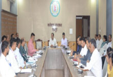 Raipur News रायपुर कलेक्टर ने ली सीएसपीडीसीएल के अफसरों की बैठक: कलेक्टर ने दिए रफ्तार बढ़ाने के निर्देश