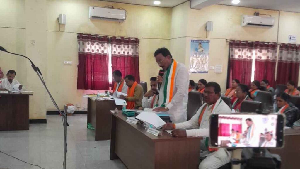 बिरगांव नगर निगम का बजट पेश: 158 करोड़ के बजट में 'जल' और 'विकास' पर फोकस, जानें महापौर के पिटारे से क्या निकला