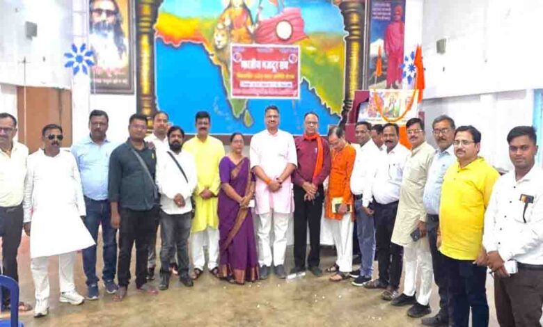 Shramik Akrosh Rally